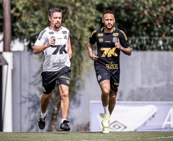 No dia 16, completa um mês desde a última lesão de Neymar