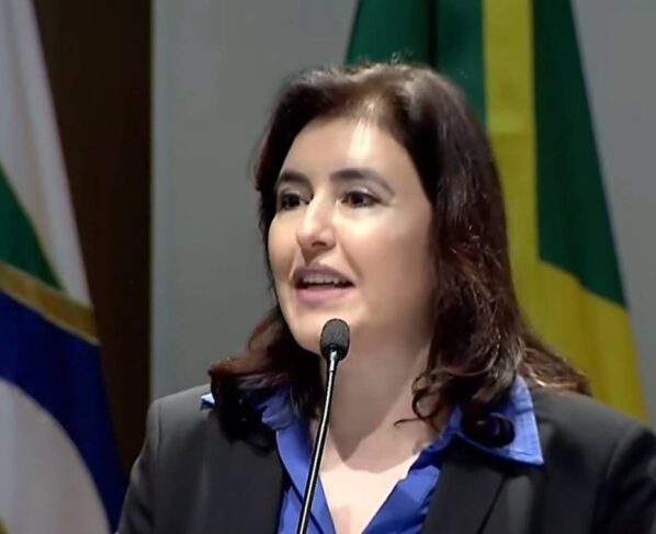 imagem colorida da ministra Simone Tebet - Metrópoles