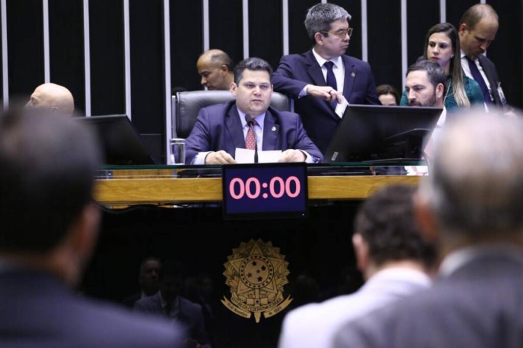 davi alcolumbre sessão congresso - Metrópoles