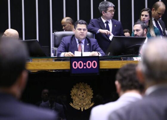 davi alcolumbre sessão congresso - Metrópoles