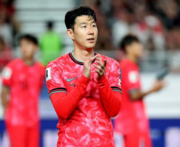 Foto colorida de Son Heung Min, atacante do Tottenham e da seleção da Coreia do Sul - Metrópoles